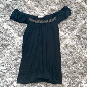 lightly worn top